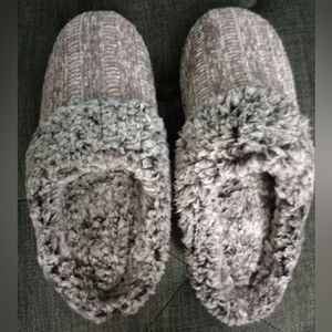 Vonmay Women's Slippers Chenille Knit Gray Size 11-12 Indoor Outdoor